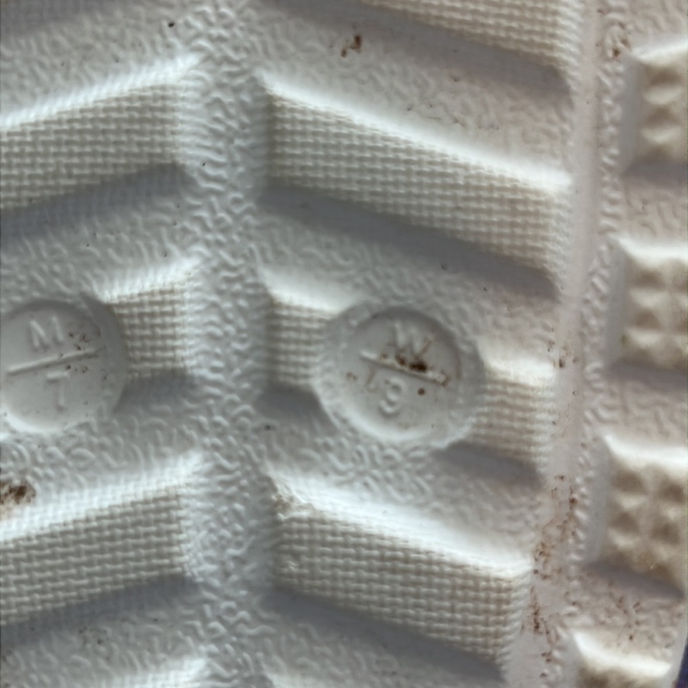 Crocs fleece lined💜 - Picture 8 of 8